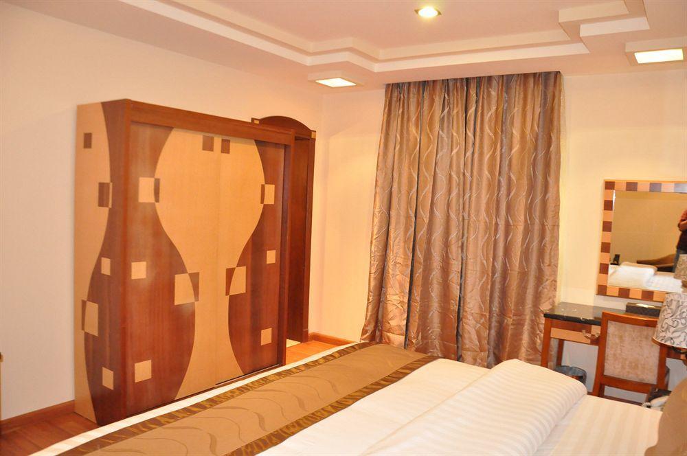 Renz Hotel Jeddah Exterior photo